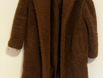 V&acirc;nd palton nu este nou