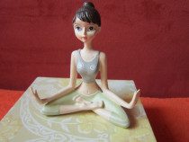 Yoga Girl -figurina , decoratiune vintage -un cadou inedit