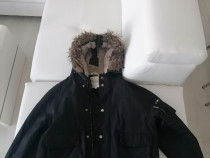 Geaca de iarna cu gluga, sport/fashion,noua, produs calitate
