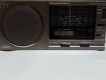 Radio Saba transworld cu 4 benzi,ceas si alarma.