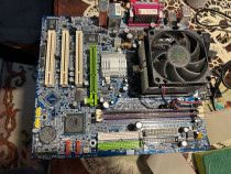 Diverse placi de baza ( motherboard) cu/fara CPU si RAM