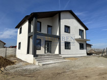 Vila P+1 4 dormitoare-Living-2 bai teren 350mp Preajba-Sm...