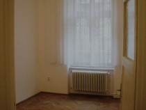 De închiriat Apartament 2 cam ultracentral Oradea ideal birou, cabinet