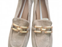 Pantofi de piele