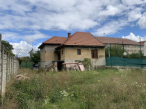 Casa individuala de vanzare teren 378 mp zona Vasile Aaron d