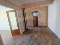 Apartament cu 3 camere si boxa situat ultracentral