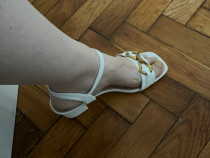 Sandale albe noi toc 5 cm mărimea 39