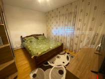 Apartament cu 3 camere, 50 mp, strada Petrești