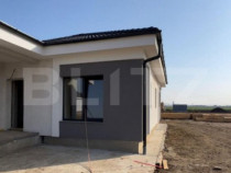 Casă la cheie, 3 dormitoare, 104 mp utili, 420 mp teren