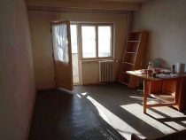 Apartament 3 camere str Bababadg etajul 4 zona ITM