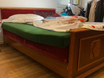 Mobila dormitor (sifoniere, comoda, oglinda, noptiere, pat)