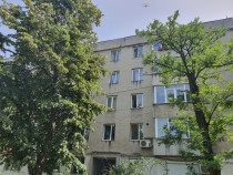 Apartament zona Democrației, 2 camere, etaj 2