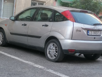 Ford focus masina