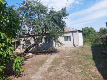 Casa batraneasca din caramida, JARISTEA, an 1962 cu 3 camere