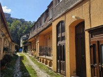 Garsoniera de inchiriat, in corp de casa, Central, Brasov