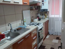 Apartament cu 3 camere semidecomandate Etaj 1 -Zona George Enescu