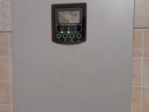 Invertor hybrid 4 kw cu baterii