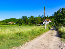 Teren intravilan 1080mp in Bogdanesti (7km de Onesti), Proprietar