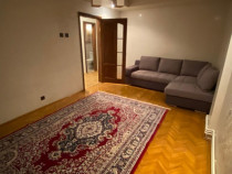 Vând apartament cu trei camere