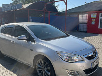 Liciteaza-Opel Astra 2011