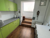 Apartamnt de vânzare cu 3 camere