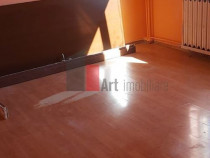 Vânzare apartament 3 camere Apărătorii Patriei - Spiru...