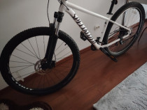 Bicicletă mtb Specialized