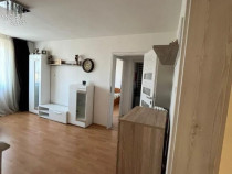 Apartament cu 3 camere, semidecomandat - zona Calea Bucurest