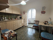 Apartament 3 camere decomandat, centrala proprie, etajul ...