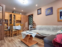 Apartament 4 camere semidecomandat etajul2