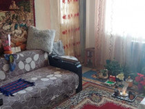 Apartament cu 3 camere, decomandat - zona Grivitei