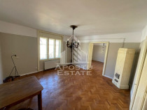 Casa individuala pe 2 nivele in zona Balcescu