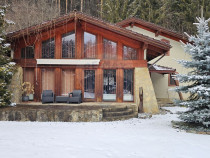 Vilă de lux cu 4 camere de vânzare în Câmpulung Moldo...