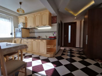 Apartament 2 camere decomandat de vanzare zona Centru Ferdinand