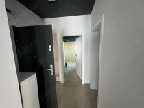 Apartament cu 3 camere de inchiriat