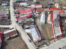 Casă cu 6 camere de vânzare