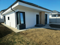 Casa individuala 4 CAMERE/700 M de Blv./Com.Berceni/COMISION 0 %