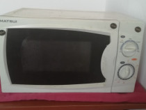Cuptor cu microunde Matsui