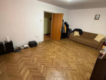 Apartament cu 3 decomandat - zona Grivitei