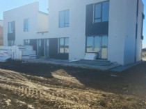 Vila individuala 5 CAMERE/3 BAI/Com.Berceni/COMISION 0 %