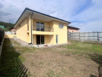 Casa cu 5 camere, 132 mp utili, 400 mp teren, Campenesti