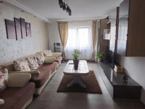 Apartament 2 camere, decomandat - zona Noua