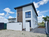 Vila individuală P+1E - 4 camere - 2 băi - teren 476mp - deschidere la