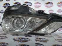 Far stanga cu xenon Mercedes E 220 2012