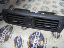 Grila ventilatie centrala BMW Seria 1 F20 2011