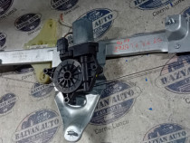 Macara geam dreapta fata Dacia Duster 2019