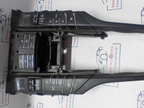 Consola centrala Porsche Cayenne 2011