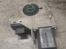 Motoras macara stanga spate Audi A4 B8 2012