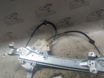 Macara geam stanga spate Renault Megane 3 2012