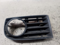 Grila proiector stanga Volkswagen Golf 5 2008
